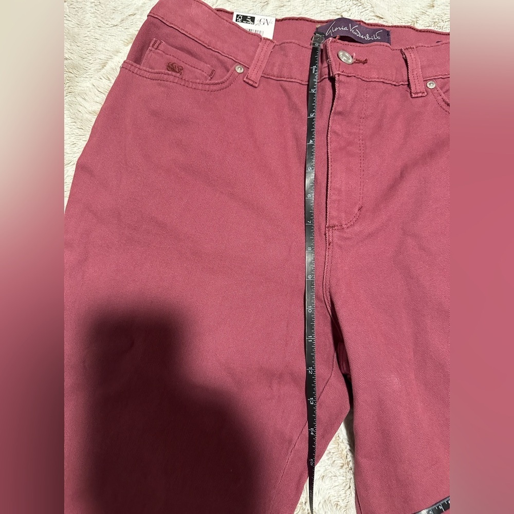 Gloria Vanderbilt Amanda Capri Pants - Picture 7 of 15